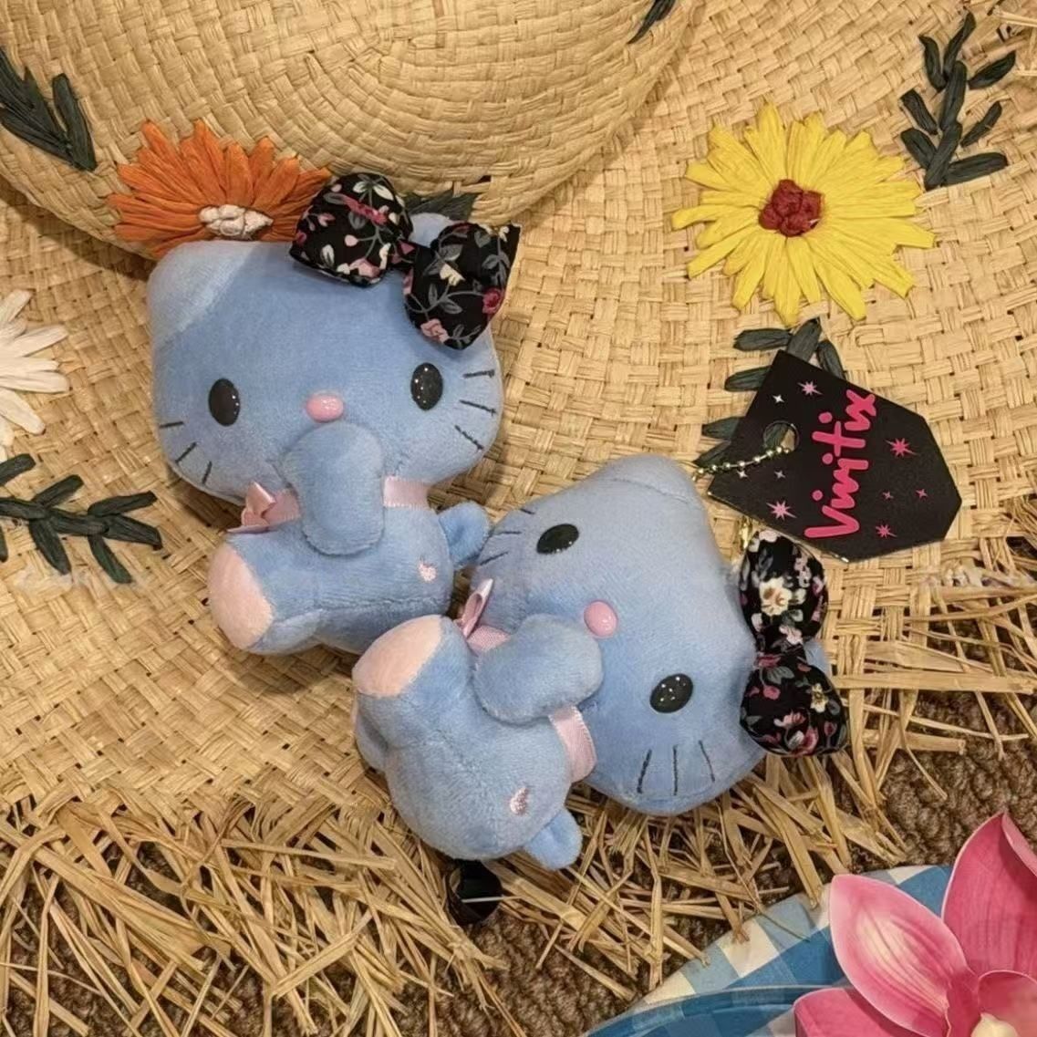 Mavi Hello Kitty Çiçek Desenli - Good Floral & Wedding Decor Supply Photos incelemesi ve fiyatı